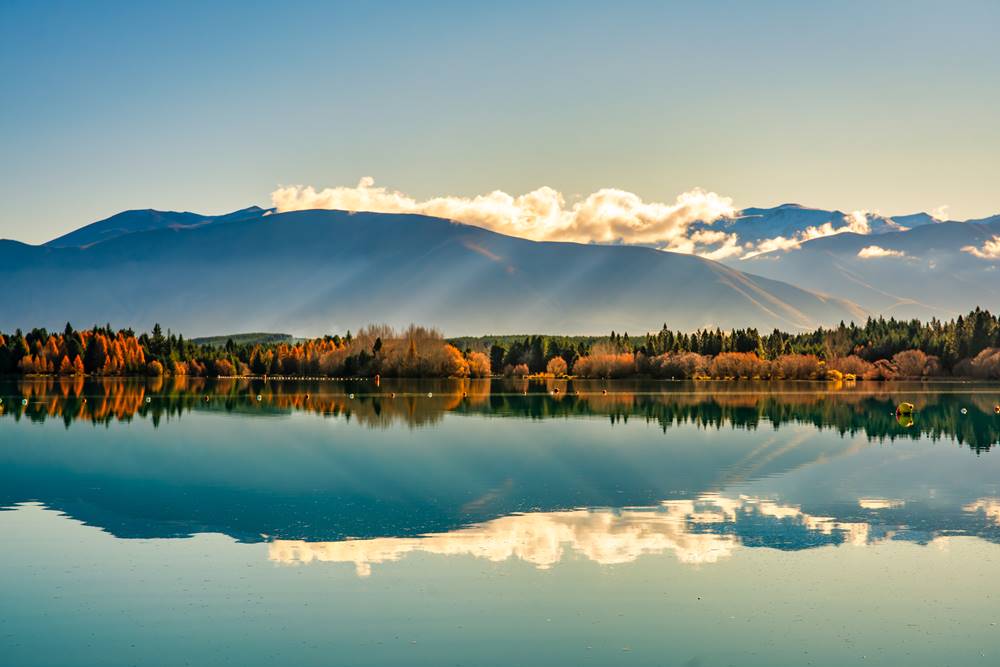 Tham khảo hành trình trọn gói phía Nam Bán cầu như Úc, Nam Phi hay New Zealand (7 ngày 6 đêm/ 8 ngày 7 đêm) với chi phí từ 52.900.000 đồng.