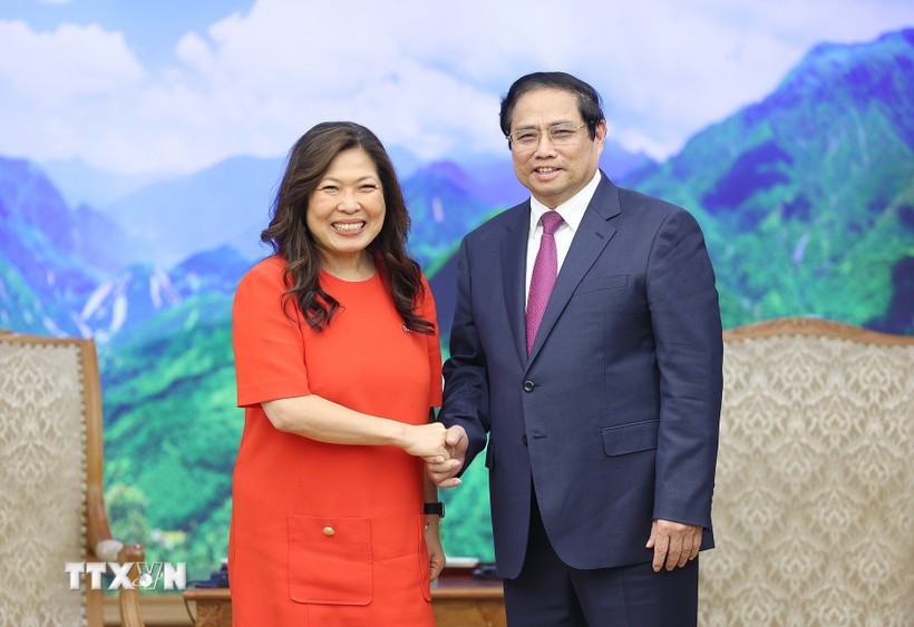  Thủ tướng Chính phủ Phạm Minh Chính tiếp Bộ trưởng Phát triển kinh tế, thương mại quốc tế và xúc tiến xuất khẩu Canada Mary Ng. Ảnh: TTXVN