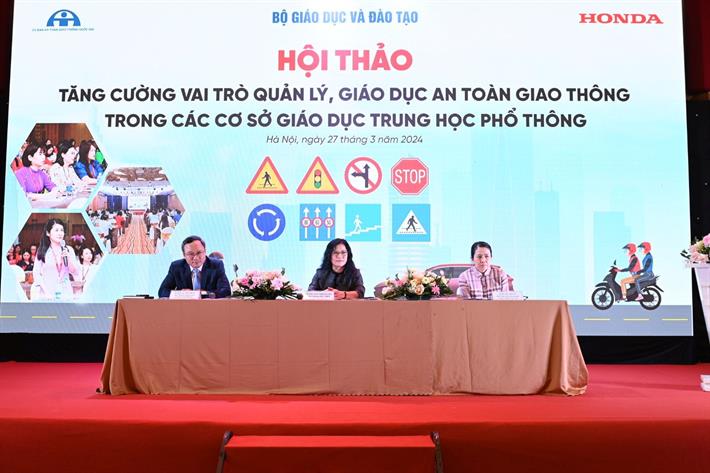 Hội thảo do Bộ GDĐT, Ủy ban ATGTQG và Công ty Honda Việt Nam phối hợp tổ chức. Ảnh: PV  