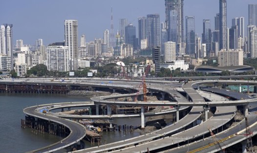 Thành phố Mumbai ở Ấn Độ trở thành "thủ đô tỉ phú" của châu Á. Ảnh: AP