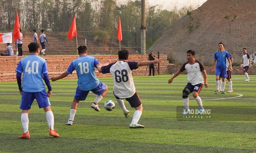 Hơn 200 vận động viên dự giải bóng đá Công đoàn viên chức tỉnh Điện Biên. Ảnh: Thanh Bình