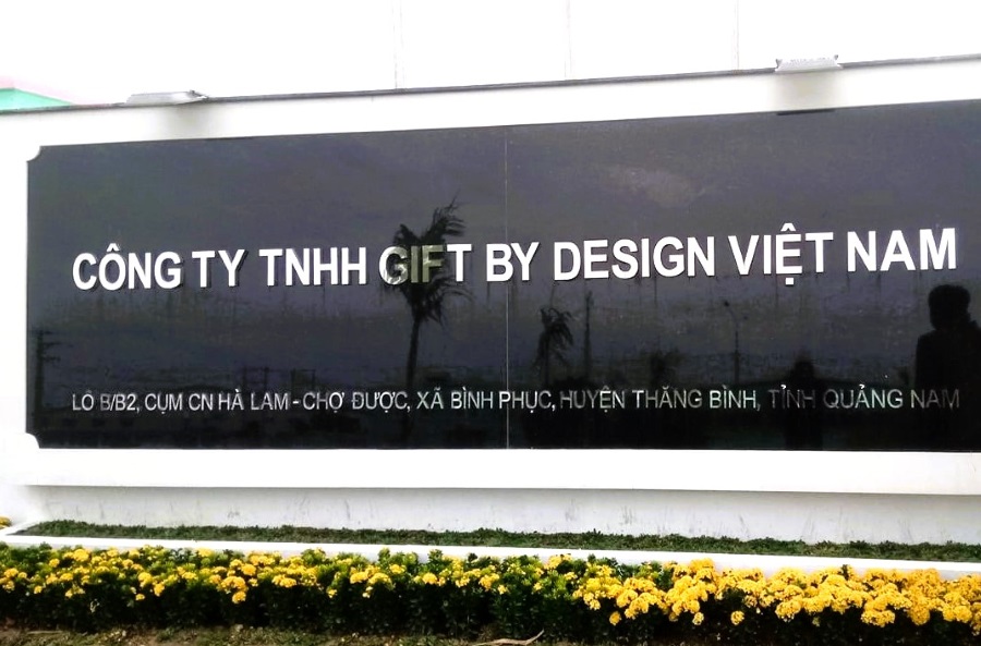 Công ty TNHH Gift By Design Việt Nam nợ BHXH nhưng đóng cửa, chủ sở hữu xuất cảnh về nước khiến hàng trăm công nhân lao đao. Ảnh: V.H.