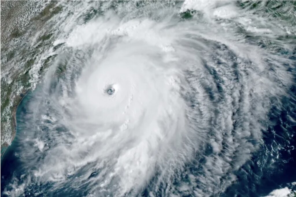 Ảnh vệ tinh bão Laura năm 2017. Ảnh: NOAA