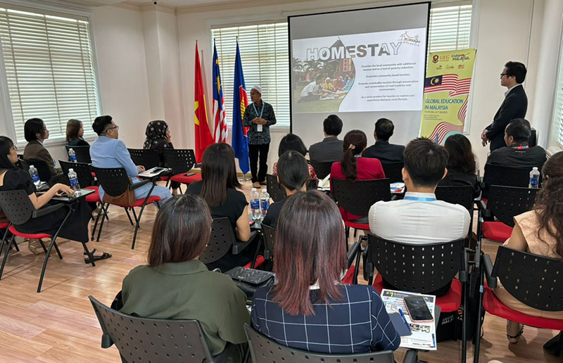 Hội thảo Du lịch kết hợp Giáo dục diễn ra ngày 27.3 tại TPHCM. Ảnh: DN cung cấp