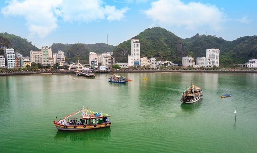 Huyện Cát Hải đầu tư hệ thống Wi-Fi miễn phí phục vụ khách du lịch đến Cát Bà, Hải Phòng. Ảnh: Cổng TTĐT thị trấn Cát Bà