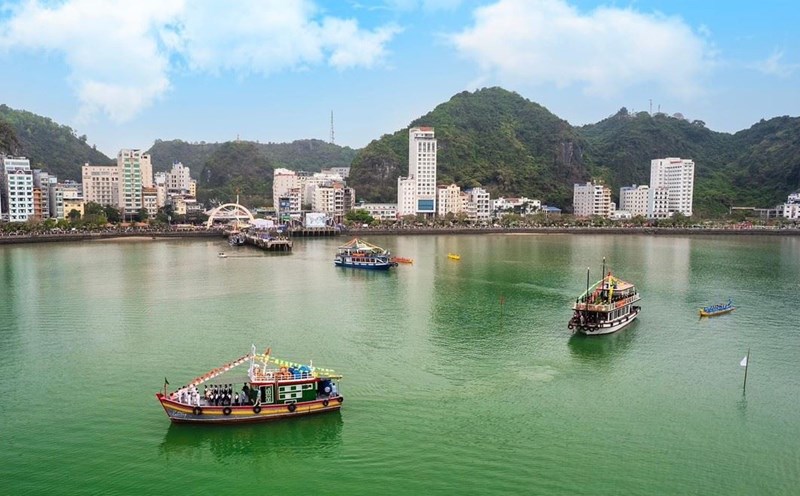 Huyện Cát Hải đầu tư hệ thống Wi-Fi miễn phí phục vụ khách du lịch đến Cát Bà, Hải Phòng. Ảnh: Cổng TTĐT thị trấn Cát Bà