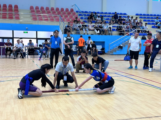 Học sinh tham gia thi đấu tại Hội khoẻ Phù Đổng tỉnh Quảng Ngãi. Ảnh: Viên Nguyễn