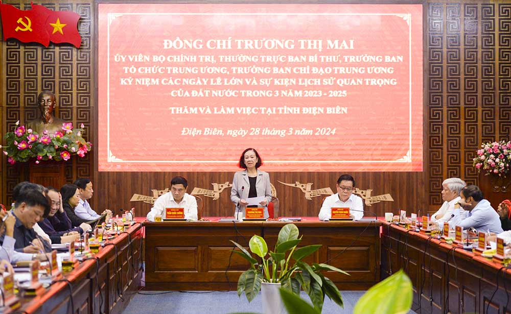 Thường trực Ban Bí thư Trương Thị Mai chủ trì buổi làm việc với Ban thường vụ Tỉnh ủy Điện Biên. 