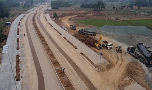 Tuyến đường dài 2,6km, tổng vốn 706 tỉ đồng ở quận Nam Từ Liêm, Hà Nội. Ảnh: Vĩnh Hoàng
