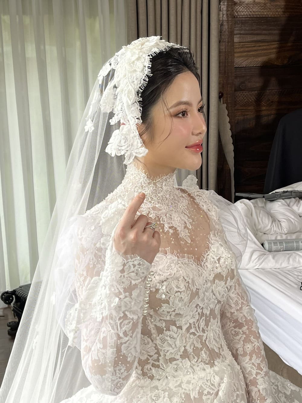 Bí mật về chiếc váy cưới của Hà Tăng từ 7 năm trước | Tin tức Online