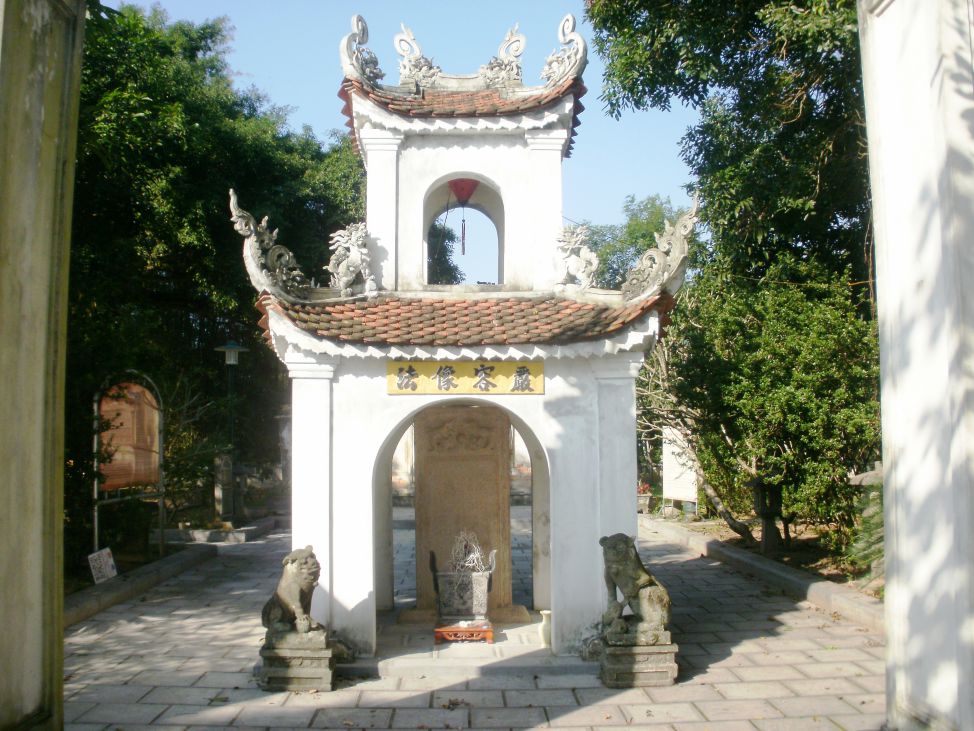 Bia Nguyễn Nghiễm.