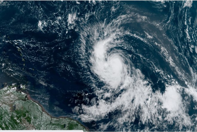 Ảnh vệ tinh bão Lee ngày 6.9.2023. Ảnh: NOAA