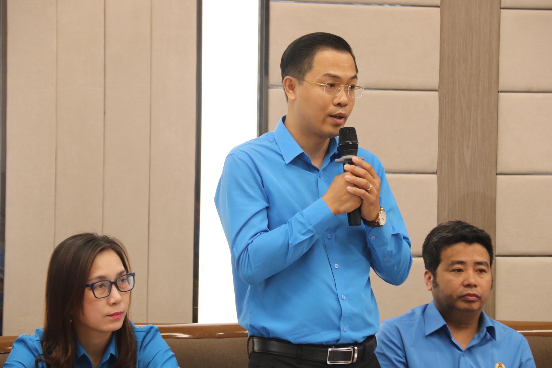 Đại diện LĐLĐ TP. Đà Nẵng có ý kiến về việc công nhận sáng kiến tại các doanh nghiệp FDI có điểm khác nên trong dự thảo mới cần bổ sung quy định cụ thể. Ảnh: Phương Linh