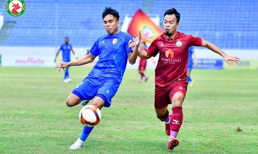 Tân binh Quảng Nam (áo xanh) tiếp tục chuỗi trận giành điểm tại V.League, khi có 1 điểm trước Bình Định. Ảnh: CLB Bình Định