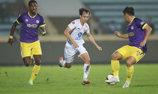 Nam Định đang hướng đến trận thắng thứ 2 trong mùa giải trước Hà Nội FC. Ảnh: VPF