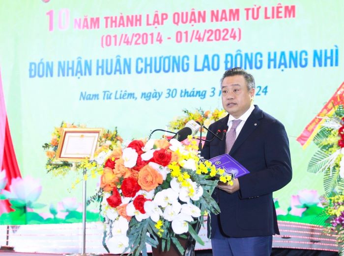 Chủ tịch UBND thành phố Trần Sỹ Thanh phát biểu tại Lễ kỷ niệm. Ảnh: Hanoi.gov.vn