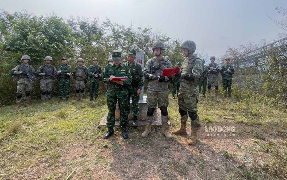 Hoạt động nhằm tăng cường mối quan hệ hợp tác về quản lý, bảo vệ biên giới giữa Bộ Chỉ huy BĐBP tỉnh Điện Biên, Việt Nam với Bộ đội Biên phòng khu vực Mông Tự, Quân giải phóng nhân dân Trung Quốc.