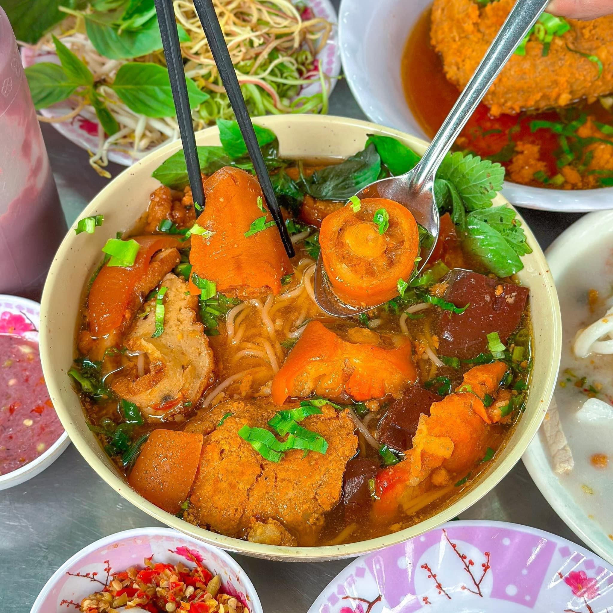 7. Lưu Ý Khi Thưởng Thức Bún Riêu