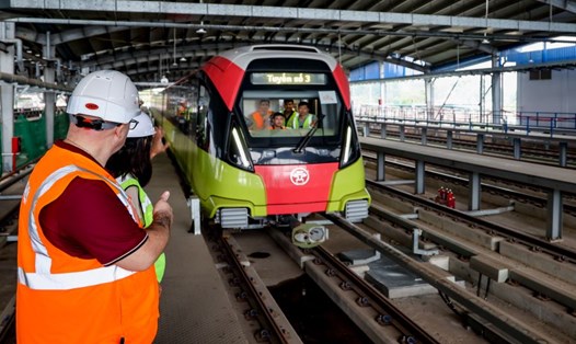 Dự án đường sắt đô thị Nhổn - Ga Hà Nội dự kiến khai thác thương mại trong tháng 6.2024 đoạn trên cao (Nhổn - Cầu Giấy). Ảnh: Phạm Đông