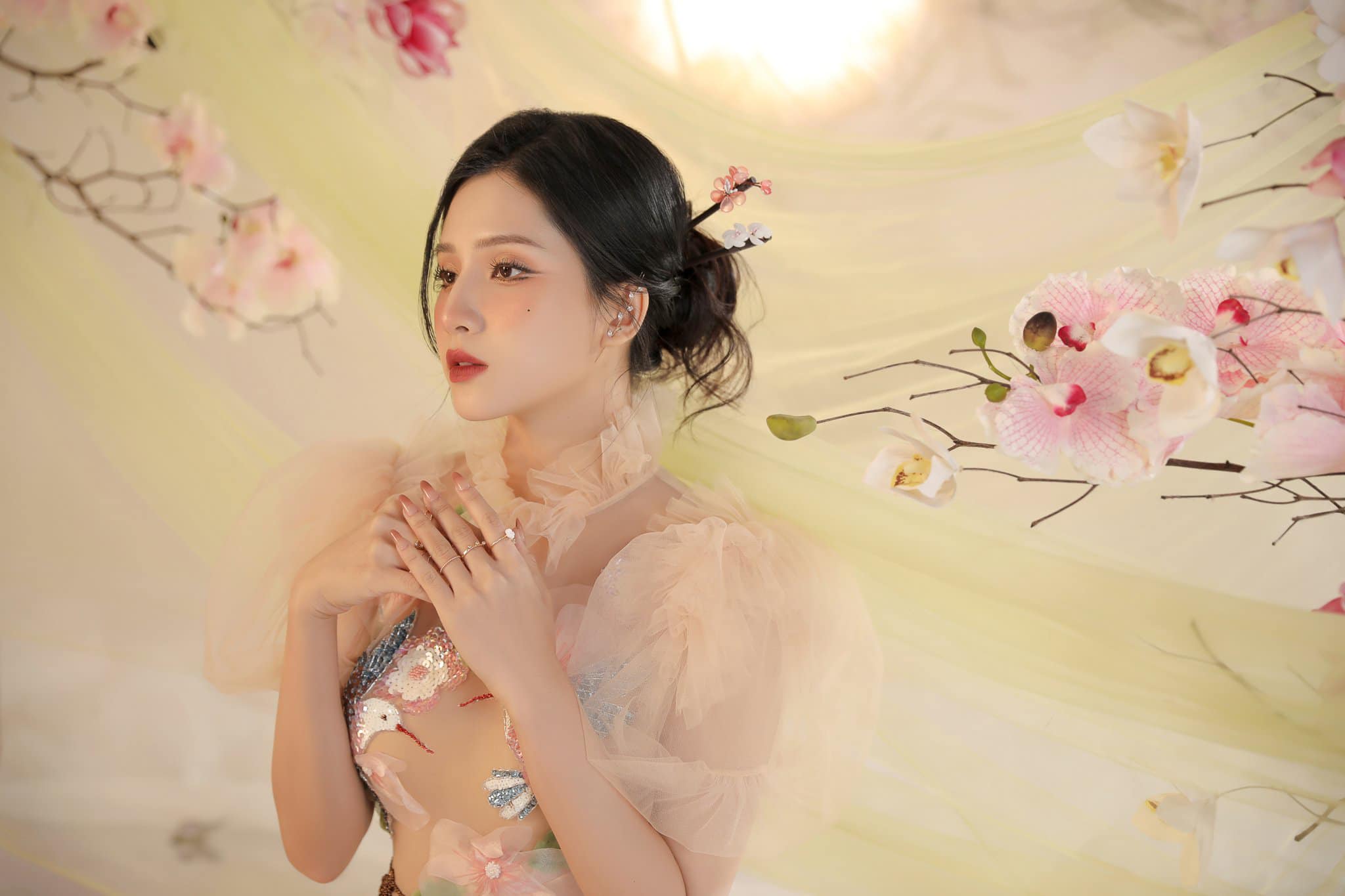 Thiên An áp lực khi đóng vai học sinh. Ảnh: Nhân vật cung cấp 