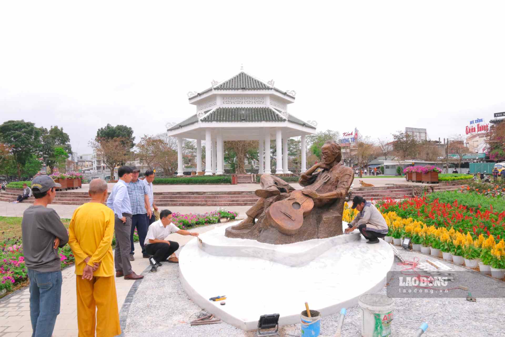 không gian công viên trên đường Trịnh Công Sơn (phường Gia Hội, TP. Huế)