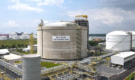 Kho LNG của PV GAS với qui mô lớn nhất và hiện đại nhất Việt Nam. Ảnh: Thành An