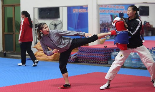Đội tuyển Taekwondo Việt Nam tập luyện tại Trung tâm Huấn luyện thể thao Quốc gia Hà Nội. Ảnh: Thủ Khúc