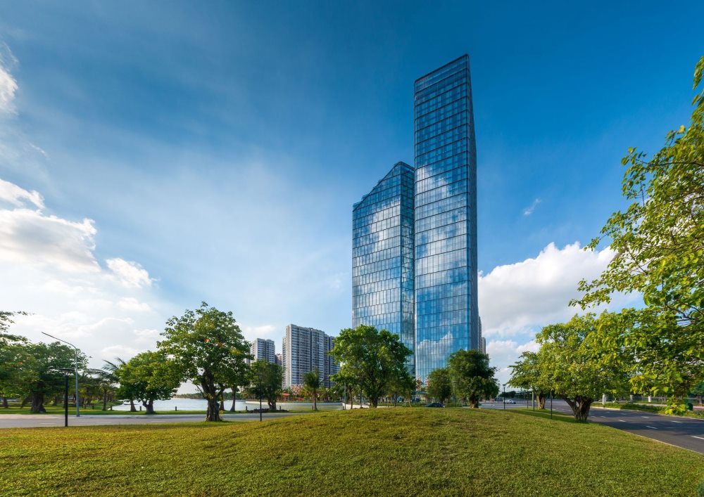 Tòa nhà TechnoPark Tower thuộc Ocean City xuất sắc vượt qua nhiều tòa nhà thông minh khác trên thế giới, được vinh danh tại giải thưởng danh tiếng hàng đầu thế giới IBcon Digie Awards. Ảnh: Ngọc Quỳnh