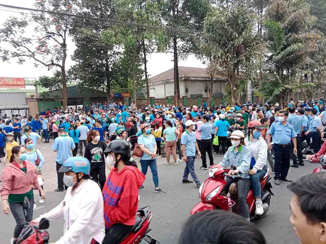 1.700 công nhân công ty gỗ ở Đồng Nai ngừng việc tập thể. Ảnh: CTV