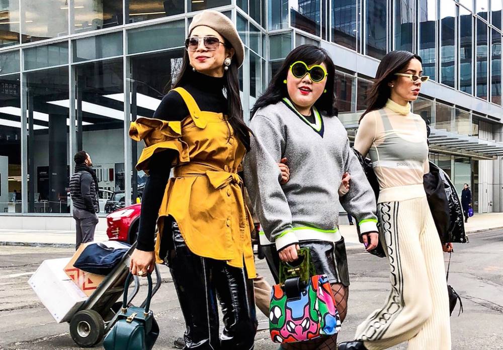 Hội chị em phụ nữ độc thân vẫn có thể tận hưởng ngày 8.3 tuyệt vời theo cách riêng. Ảnh: Weibo