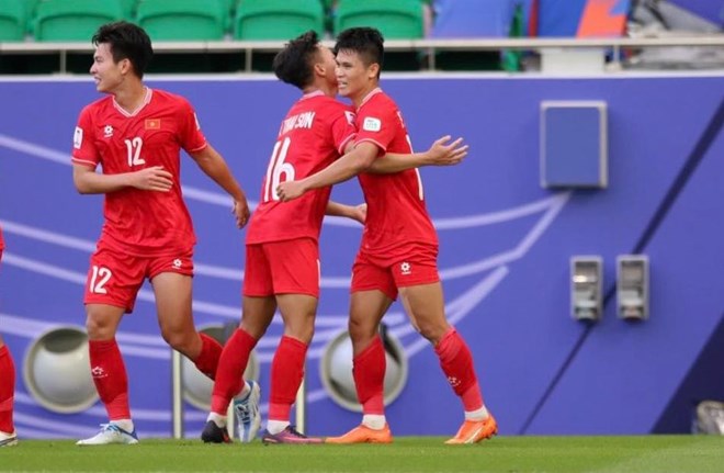 Bàn thắng của tiền vệ Phạm Tuấn Hải gây ấn tượng với thủ môn Nhật Bản