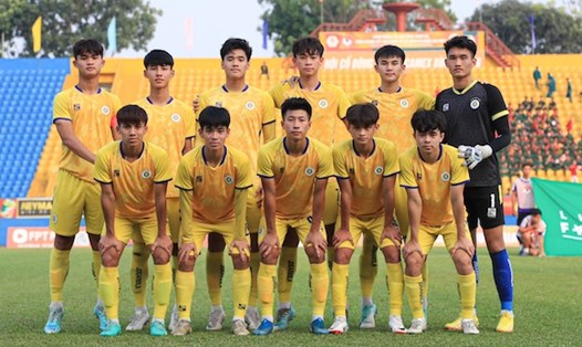 Đội hình U19 Hà Nội vô địch giải U19 Quốc gia 2024. Ảnh: Minh Dân