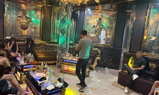 Phát hiện 3 phòng tại cơ sở kinh doanh KTV Luxury ở xã Văn Phú (Thường Tín, Hà Nội) có khách tổ chức sử dụng trái phép chất ma túy. Ảnh: Công an TP Hà Nội