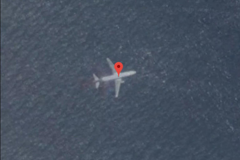 MH370 từng được tuyên bố tìm thấy ngoài khơi Indonesia. Ảnh: Google Maps