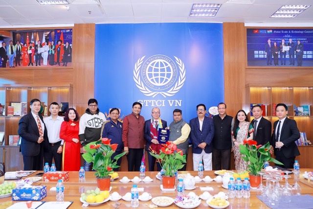 Diễn đàn giao lưu văn hóa và kinh tế Việt Nam nhận được sự hưởng ứng tích cực của nhiều nhà khoa học, nhà hoạt động xã hội và doanh nhân. Ảnh: BTC