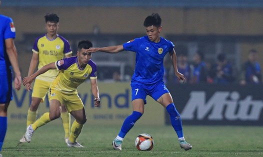 Tiền đạo Đình Bắc có khả năng chuyển đến khoác áo Hà Nội FC ở lượt về V.League 2023-2024. Ảnh: Minh Dân