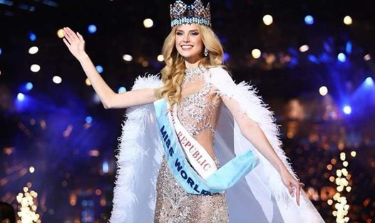 Người đẹp Krystyna Pyszková đại diện Czech Republic đăng quang Miss World 2024. Ảnh: Miss World 2024