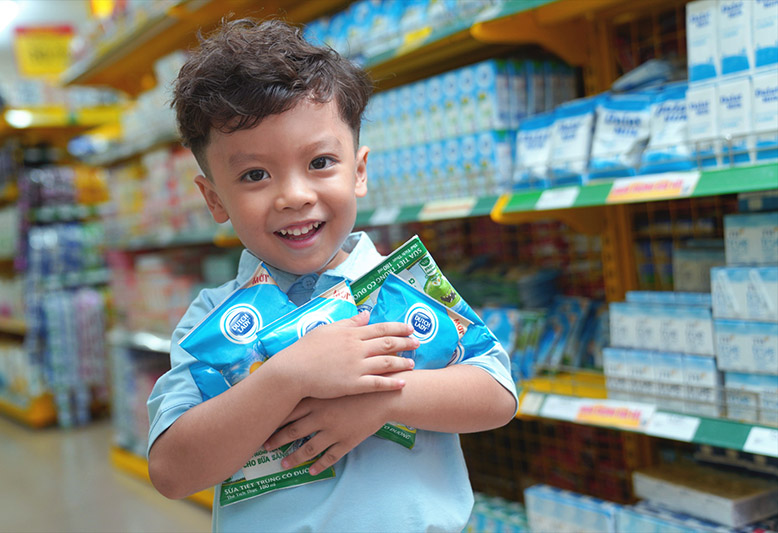 Cô Gái Hà Lan cam kết cung cấp nguồn dinh dưỡng tối ưu từ sữa chuẩn. Ảnh: DN cung cấp