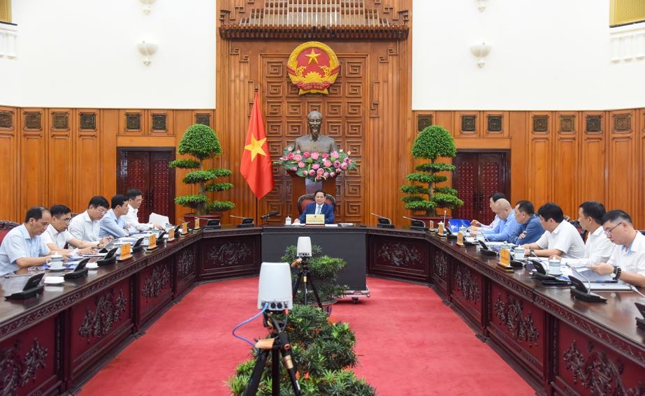 Thủ tướng Chính phủ Phạm Minh Chính chủ trì cuộc họp. Ảnh: VPCP