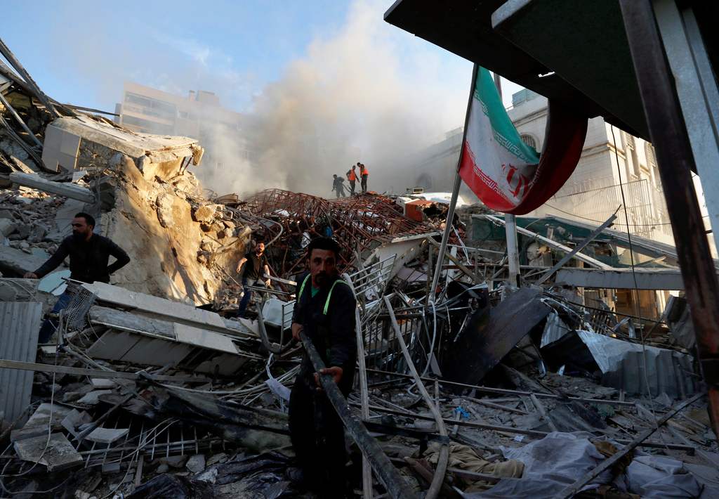 Cuộc không kích của Israel ngày 1.4.2024 đã san phẳng lãnh sự quán Iran ở Damascus, giết chết hai tướng Iran và 5 sĩ quan. Ảnh: AP
