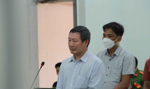 Bị cáo Huỳnh Văn Dõng tại tòa. Ảnh: Hữu Long