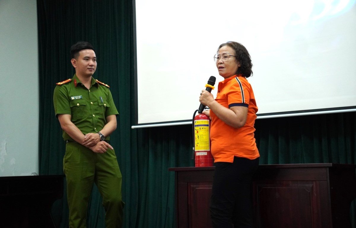 Hội nghị tập huấn về Phòng cháy chữa cháy và An toàn thực phẩm cho đồng bào Công giáo trên địa bàn TP Đà Nẵng. Ảnh: Sông Hàn