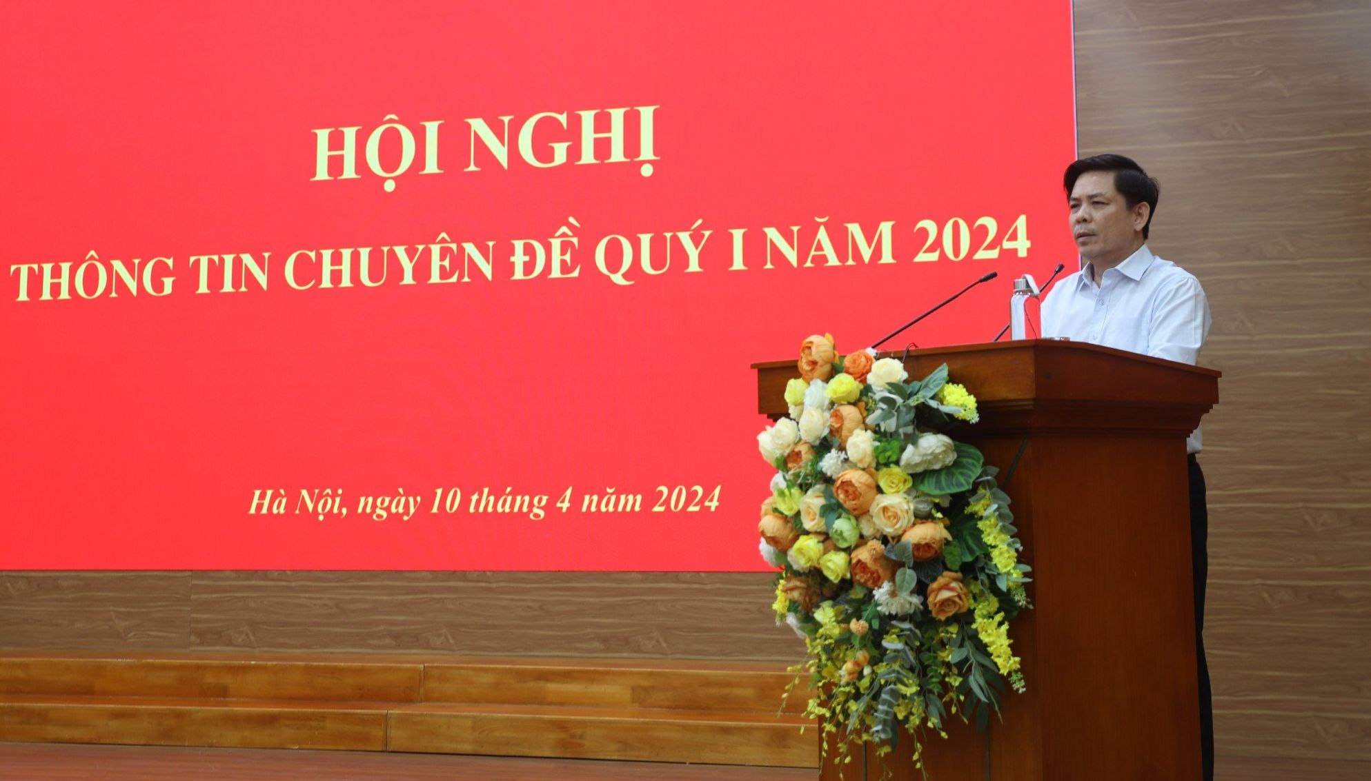 Ông Nguyễn Văn Thể - Ủy viên Trung ương Đảng, Bí thư Đảng ủy Khối các cơ quan Trung ương - phát biểu tại Hội nghị. Ảnh: T.Vương