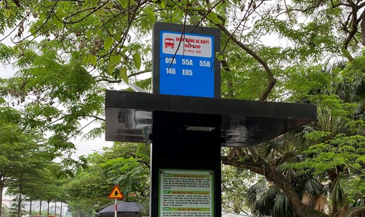 Nhiều điểm chờ xe buýt chuẩn Châu Âu mới được bổ sung tại Hà Nội. Ảnh: Nhật Minh