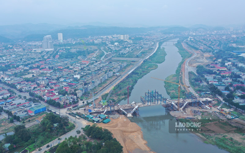 Cầu Phú Thịnh được xây dựng sẽ kết nối phường Bắc Cường với xã Vạn Hòa, TP Lào Cai được khởi công với tổng mức đầu tư 450 tỉ đồng.
