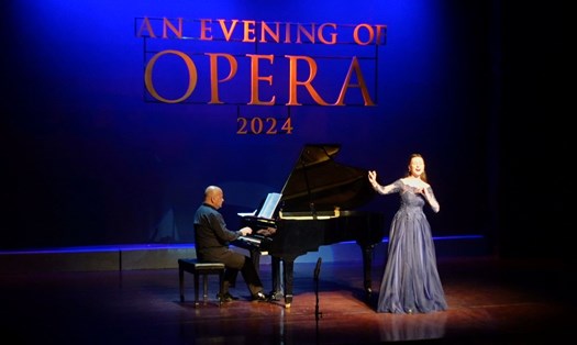 Opera Show tại Đà Nẵng mang đến đêm nhạc hấp dẫn cho người dân, du khách. Ảnh: Trần Thi