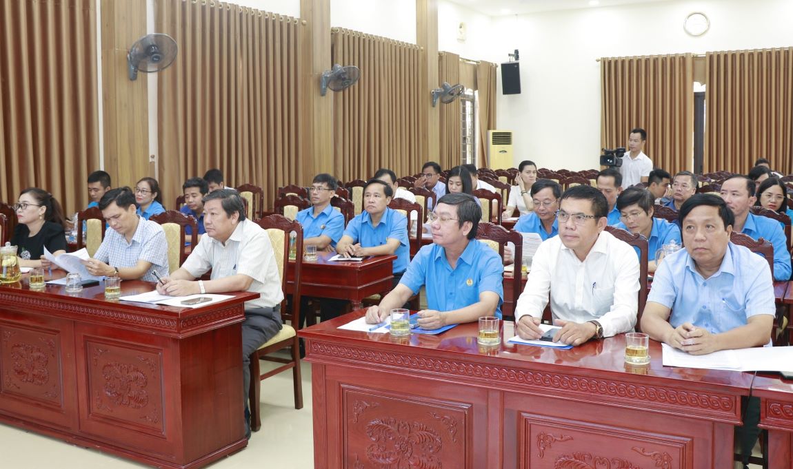 Lễ phát động cuộc thi viết về đề tài “Công nhân và Công đoàn tỉnh Quảng Trị” năm 2024. Ảnh: Trần Diễm.