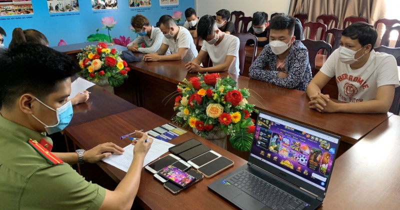 Những hiểu nhầm buôn bán được về Fly88 khi gia nhập sòng bạc trực tuyến đường - Đừng để phần nhiều lựa tậu thành kiến xuất hiện tác dụng lu mờ trải nghiệm hình dáng dáng