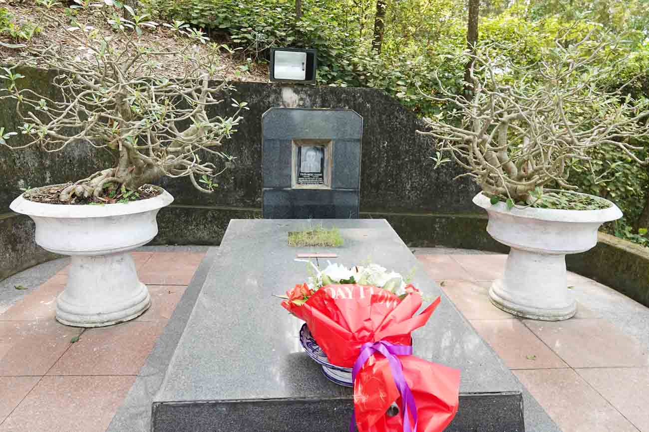 Phần mộ của ông Trần Ngọc Danh - em trai cố Tổng Bí thư Trần Phú. Ảnh: Trần Tuấn.