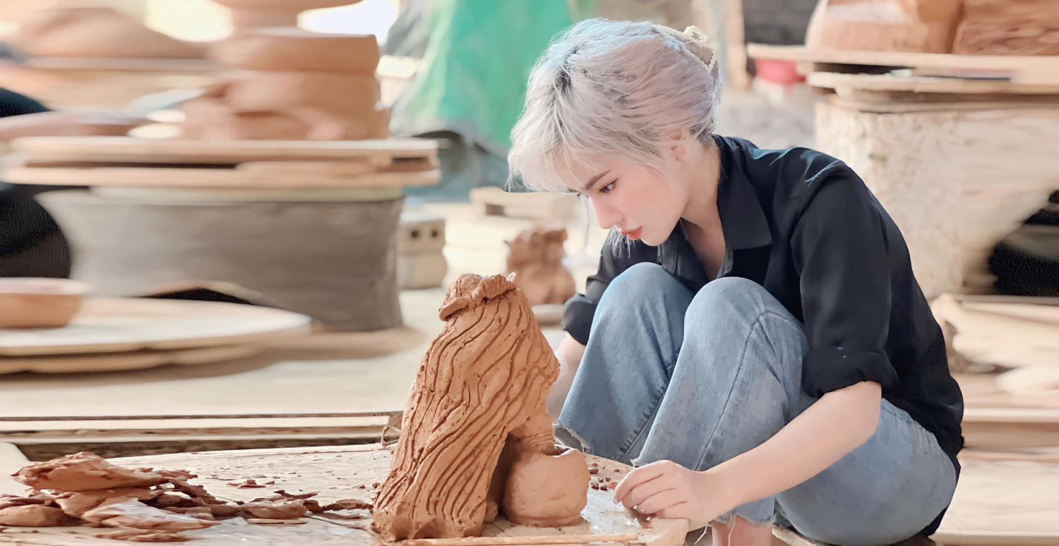 Nữ họa sĩ trẻ Lily Lai. Ảnh: Nhân vật cung cấp